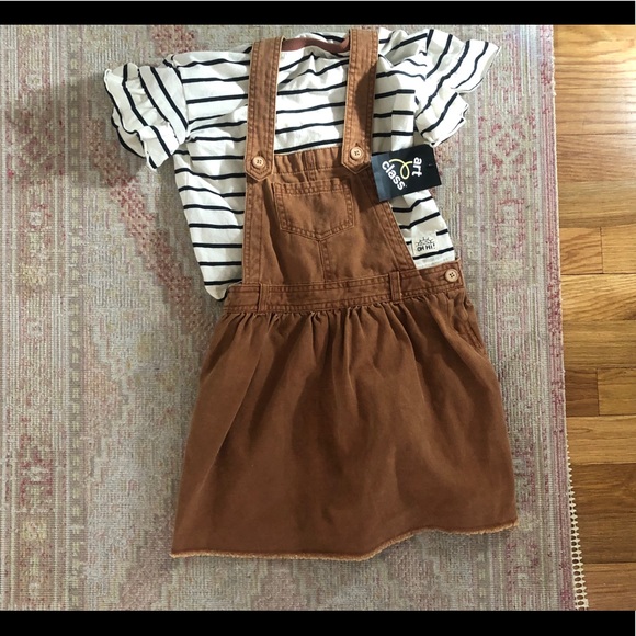 art class Other - NWT girls toddler 5 outfit